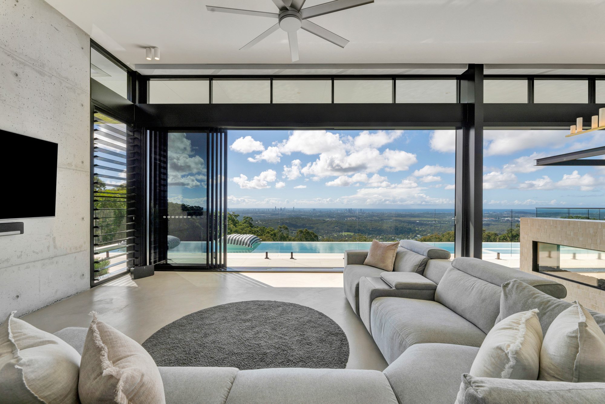 Panorama House Living Room with Panoramic View of the Gold Coast – Modern Interior in Tallai